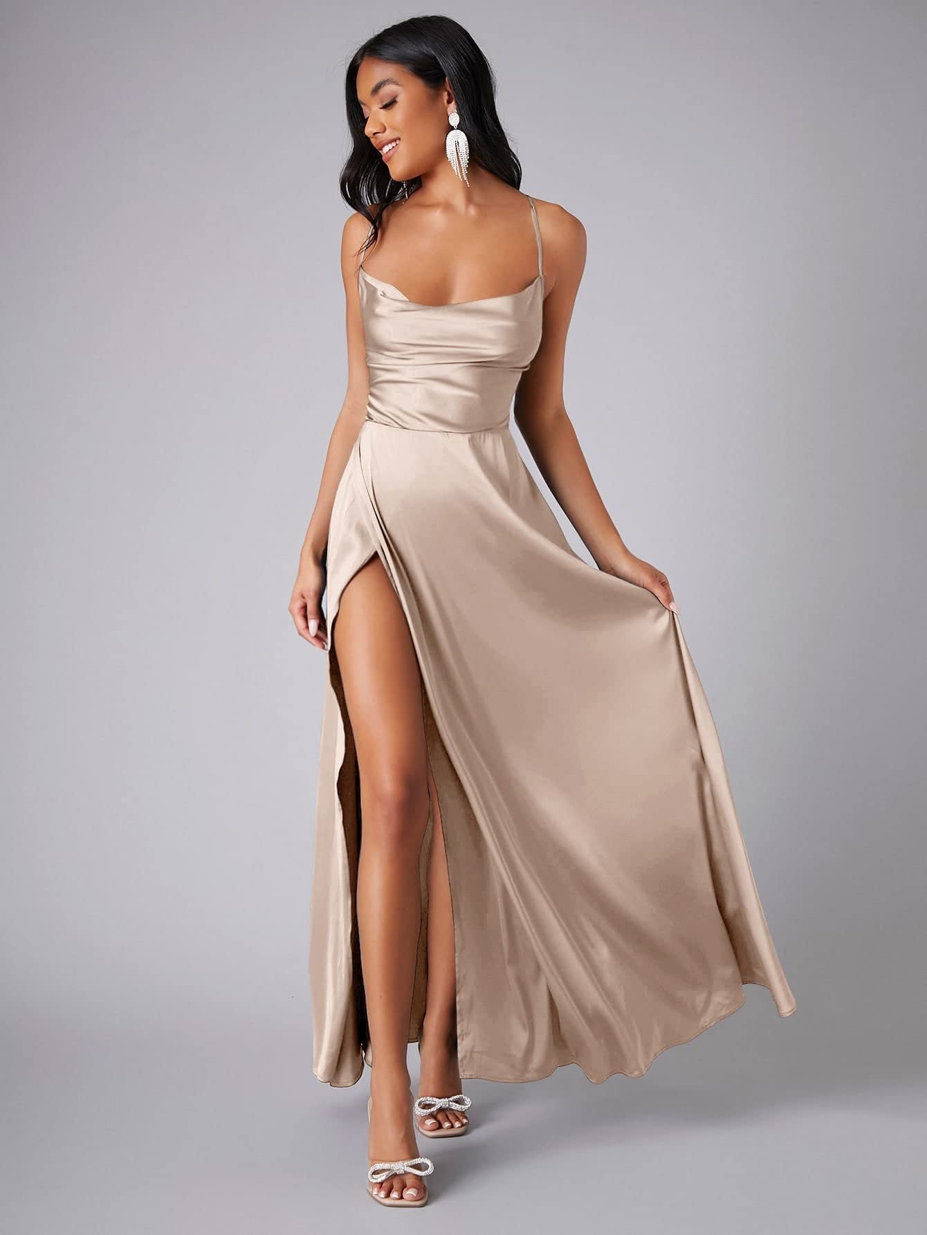 Women’s Sleeveless Maxi Dress with Flowing Silhouette and Maxi Length